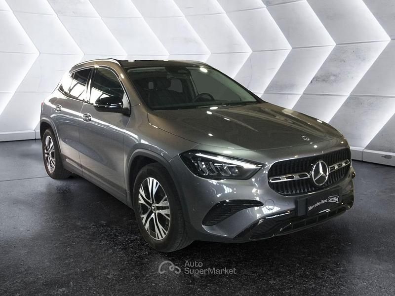 Usata Mercedes GLA200 Advanced Plus 150 CV (110 kW) 2025 Grigio SUV