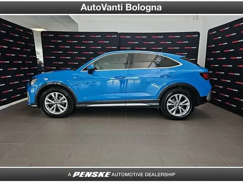 Usata Audi Q3 Sportback S-Line 150 CV (110 kW) 2019 Bluazzurro SUV
