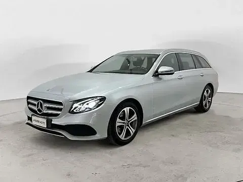 Usata Mercedes E220 Business 194 CV (142 kW) 2018 Argento Station wagon