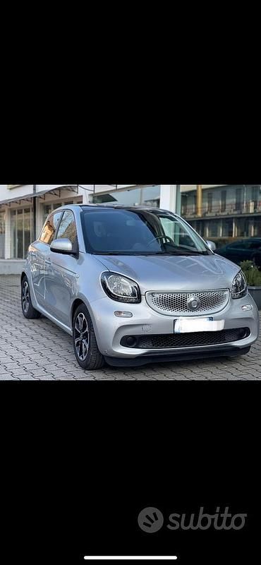 Usata Smart ForFour Passion 70 CV (51 kW) 2018 Grigio Utilitaria
