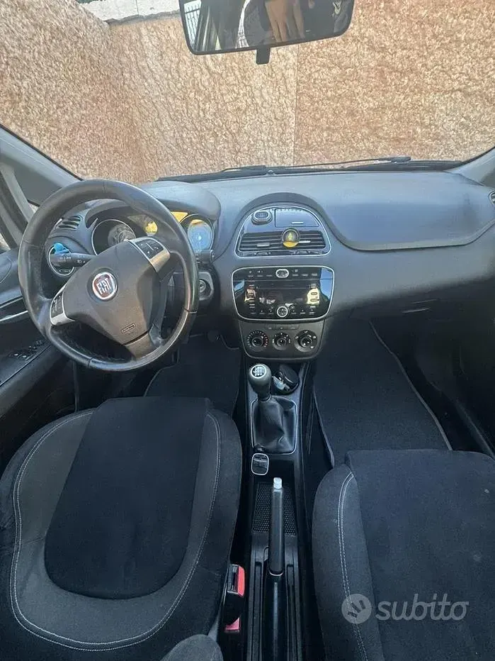 Usata Fiat Grande Punto 75 CV (55 kW) 2013 Utilitaria
