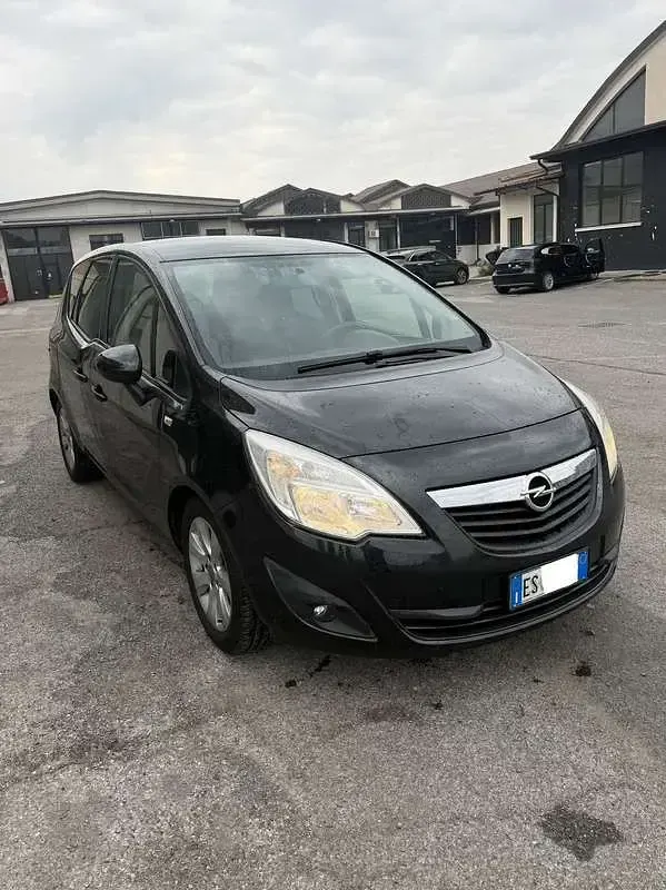 Usata Opel Meriva Cosmo 120 CV (88 kW) 2013 Monovolume