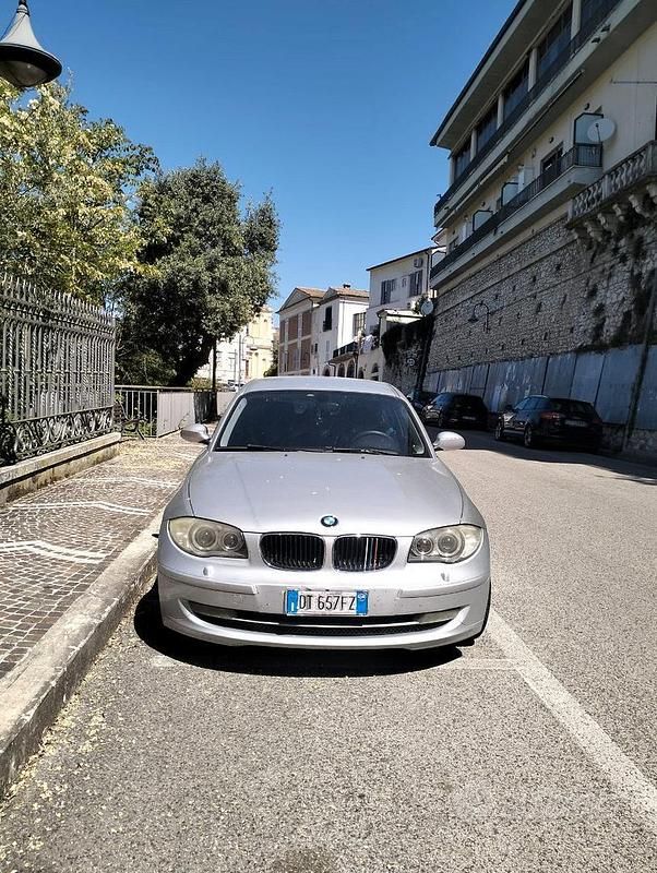Usata BMW 2000 175 CV (128 kW) 2009 Grigio Berlina