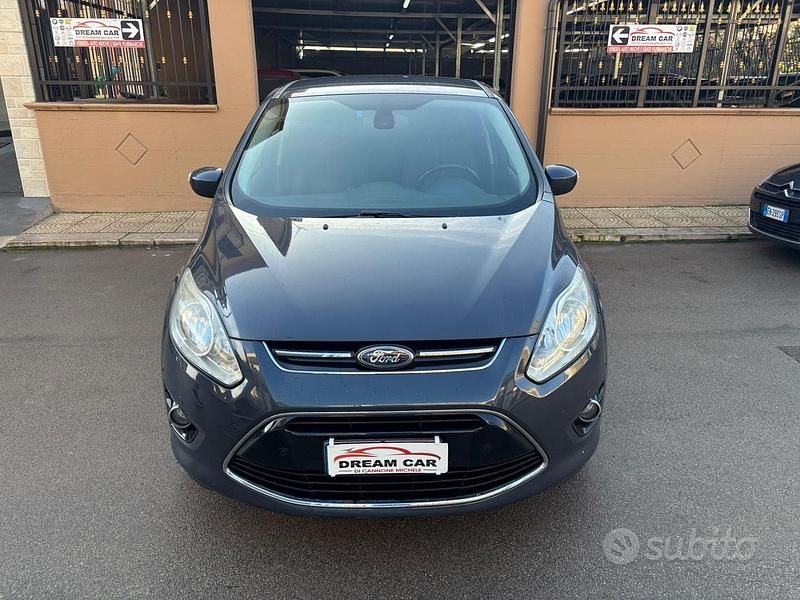 Begagnad Ford C-MAX Titanium 115 HK (84 kW) 2011 Grå Minibuss
