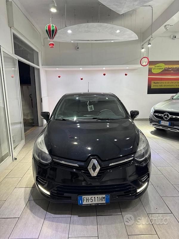 Usata Renault Clio IV Zen 75 CV (55 kW) 2017 Nero Berlina