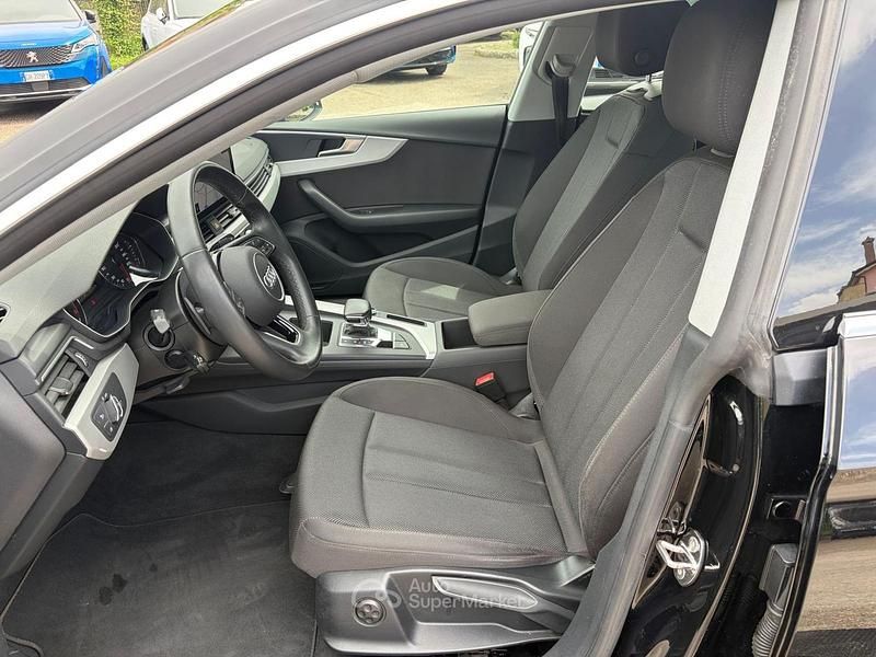 Begagnad Audi A5 Business 204 HK (150 kW) 2021 Svart Sportkupé