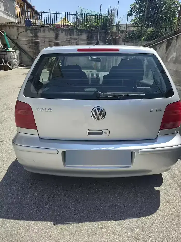 Usata VW Polo 75 CV (55 kW) 2001 Grigio Berlina