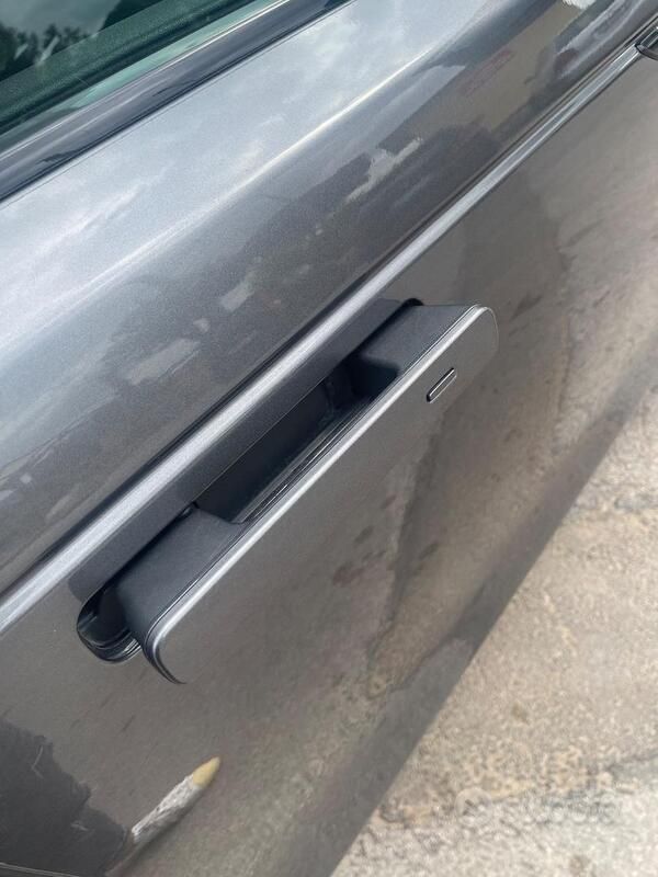 Usata Land Rover Range Rover Velar 241 CV (177 kW) 2019 Grigio SUV