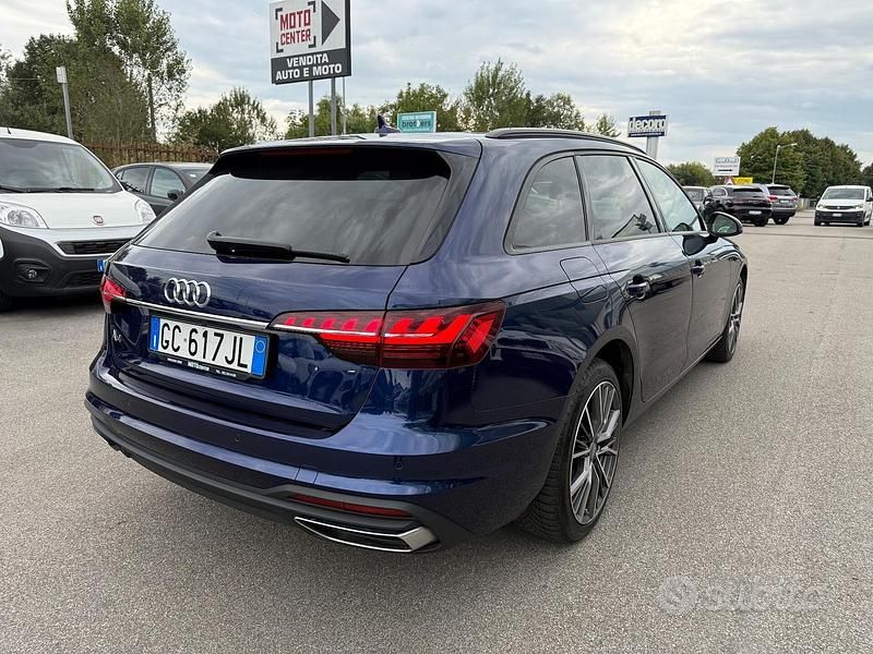 Usata Audi A4 Business 163 CV (119 kW) 2020 Blu Station wagon