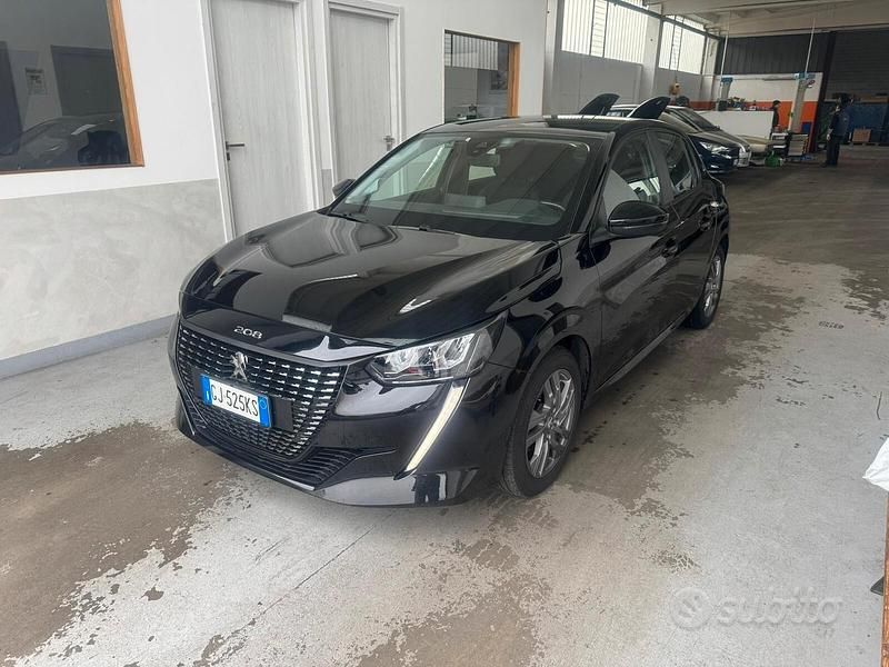 Usata Peugeot 208 75 CV (55 kW) 2022 Nero Utilitaria