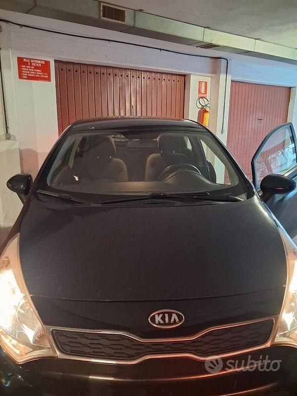 Usata Kia Rio 2012 Nero Berlina