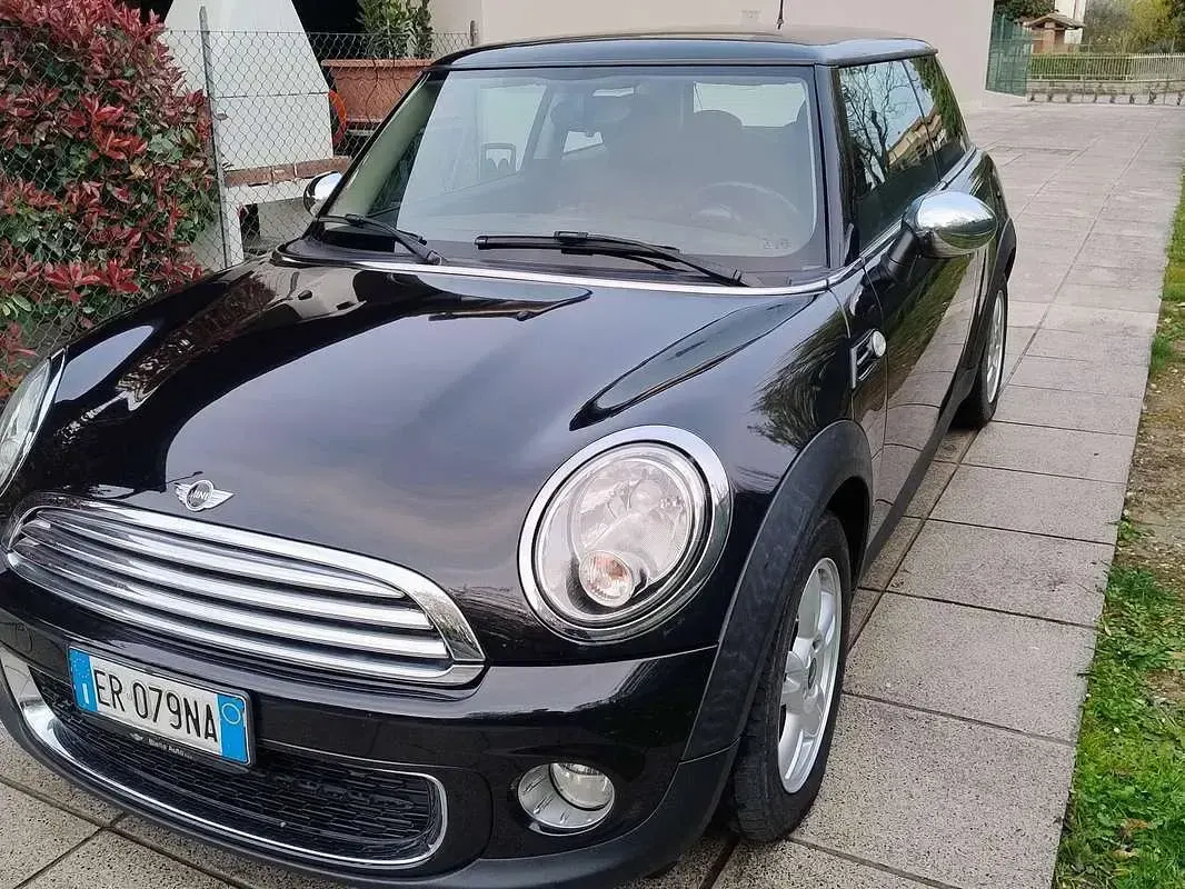 Usata Mini One D 90 CV (66 kW) 2013 Nero Utilitaria