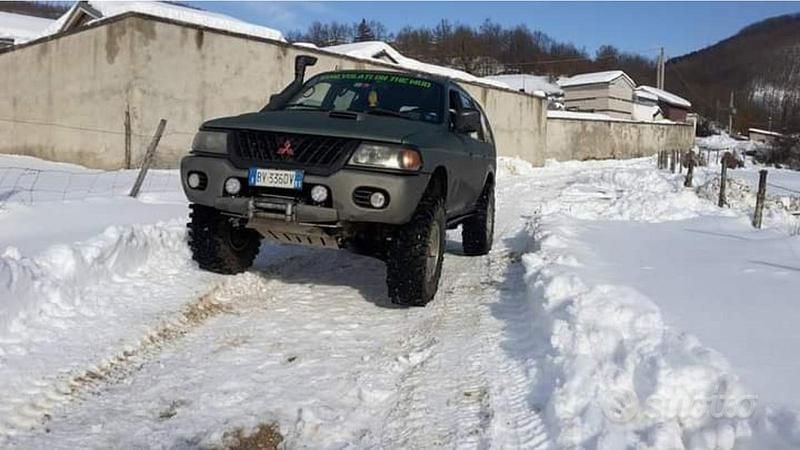 Usata Mitsubishi Pajero Sport 2001 Verde SUV