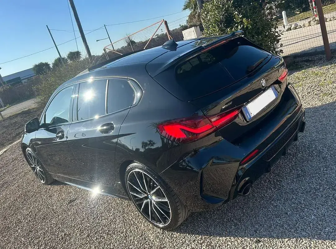 Usata BMW M135 M Performance 306 CV (225 kW) 2021 Nero Utilitaria