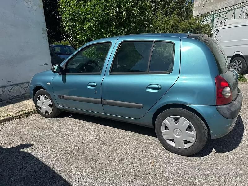 Usata Renault Clio II 65 CV (47 kW) 2005 Berlina