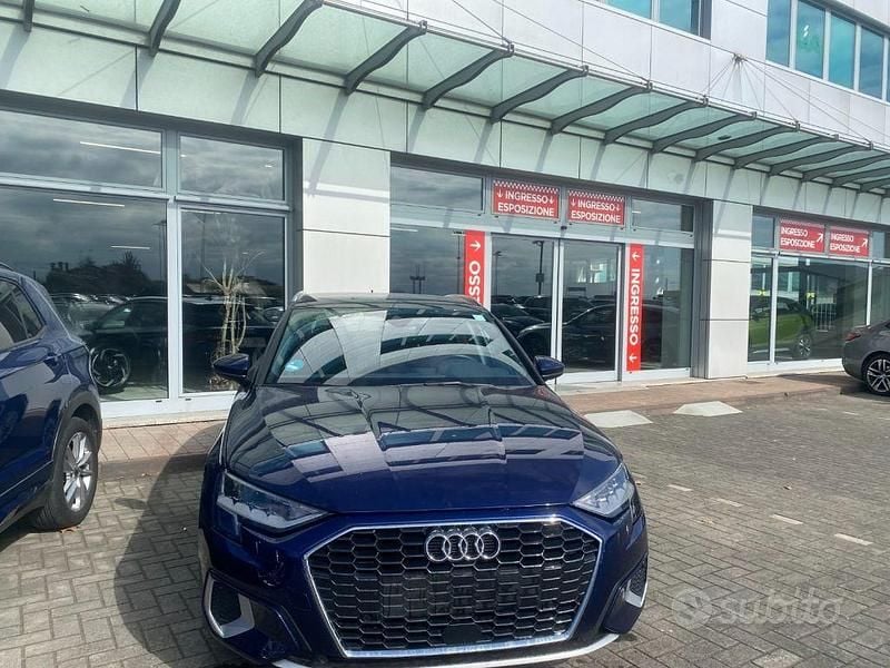 Usata Audi A3 Advanced 150 CV (110 kW) 2023 Blu Berlina