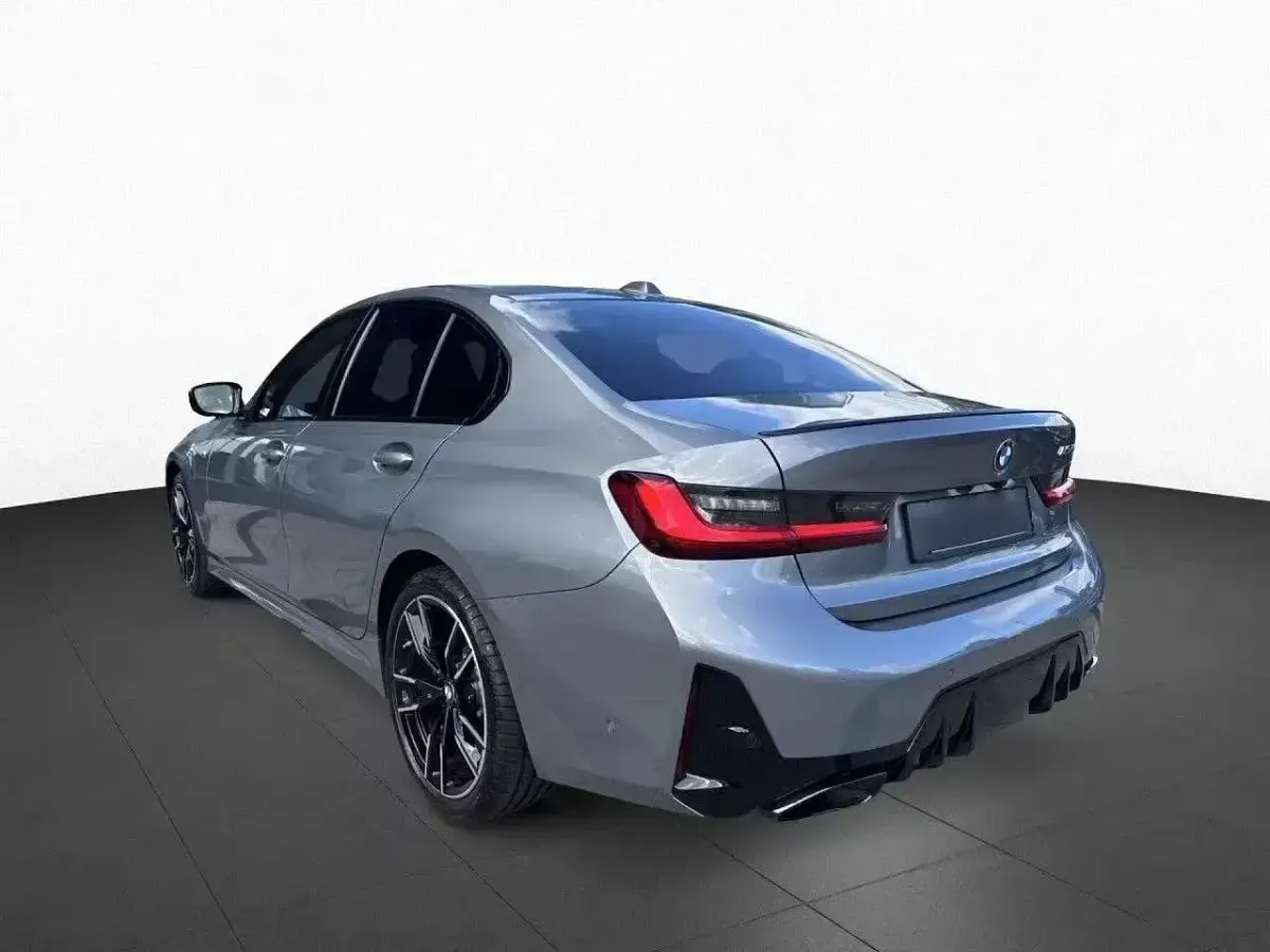 Usata BMW 340 M Sport 374 CV (275 kW) 2024 Skyscraper grigio Berlina