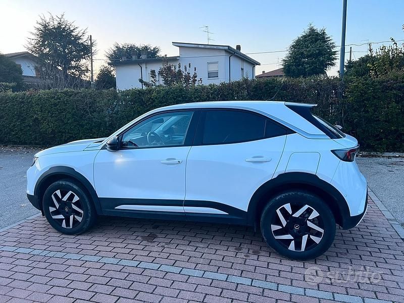 Usata Opel Mokka Elegance 136 CV (100 kW) 2024 Bianco SUV