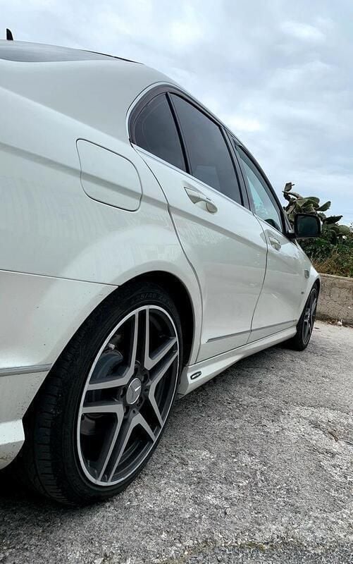 Usata Mercedes C220 AMG 2007 Bianco Berlina