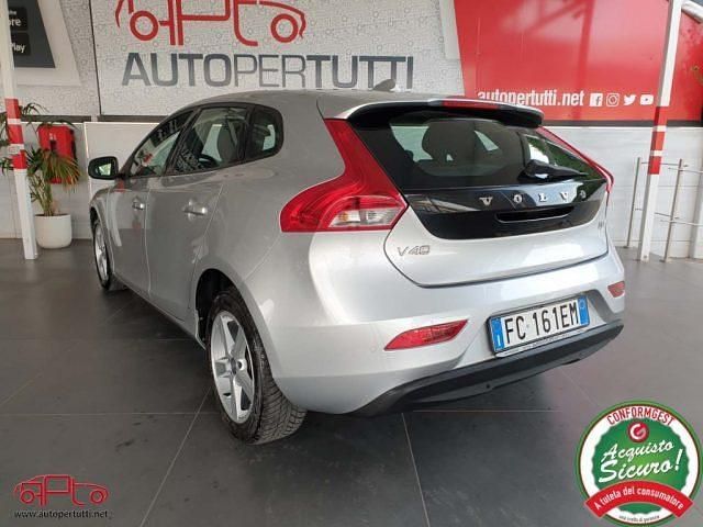 Usata Volvo V40 Business Edition 2016 Argento
