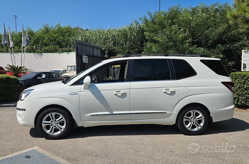 Usata Ssangyong (KGM) Rodius 178 CV (130 kW) 2018 Bianco Monovolume
