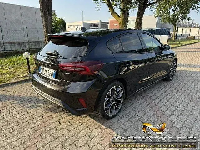 Usata Ford Focus ST-Line 125 CV (91 kW) 2023 Nero Berlina