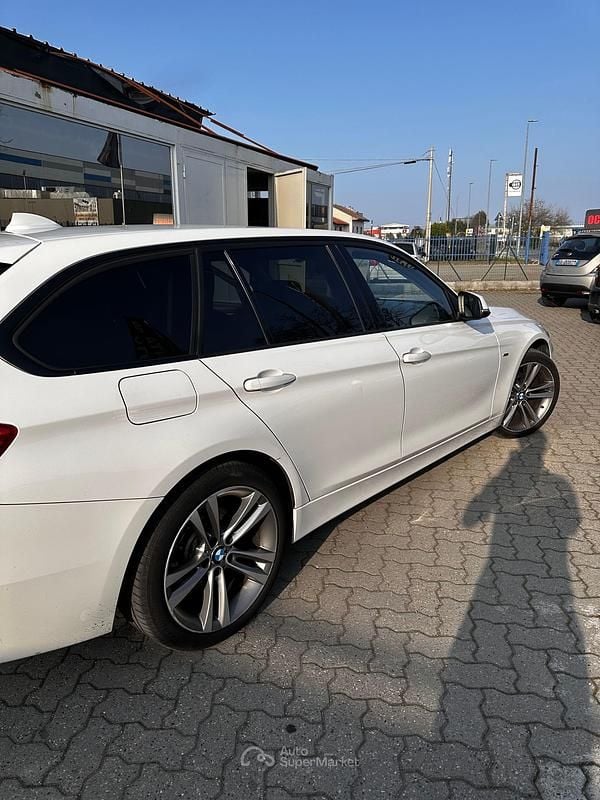 Usata BMW 316 136 CV (100 kW) 2015 Bianco Berlina