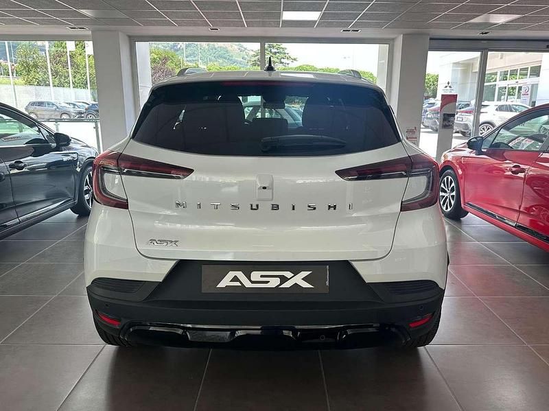 Nuova Mitsubishi ASX Invite 91 CV (66 kW) 2025 Crystal white met SUV