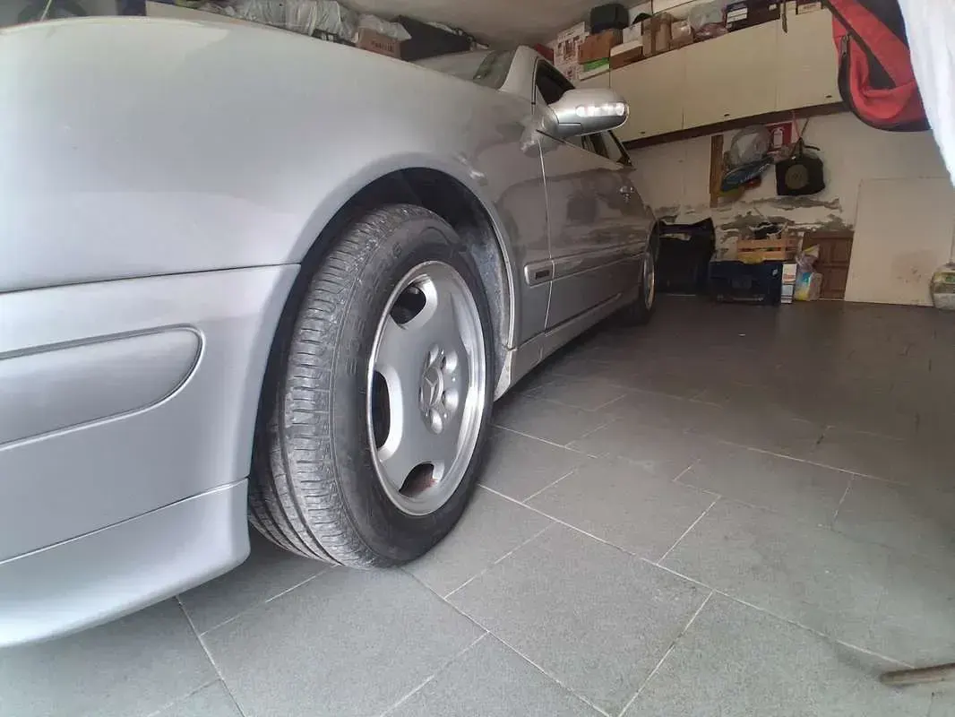 Begagnad Mercedes CLK230 Elegance 193 HK (141 kW) 2001 Sportkupé