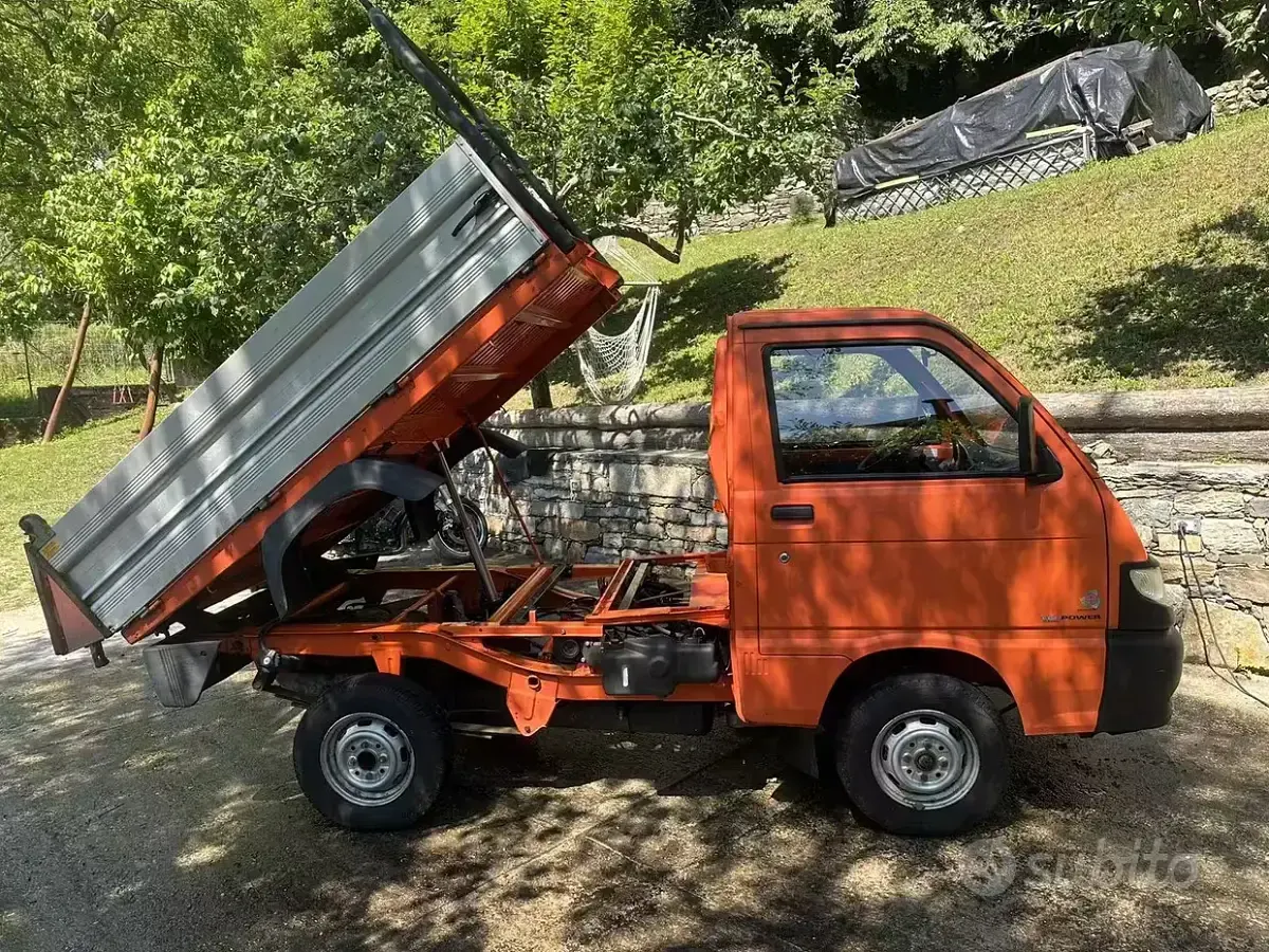 Usata Piaggio Porter 64 CV (47 kW) 2010 Arancione