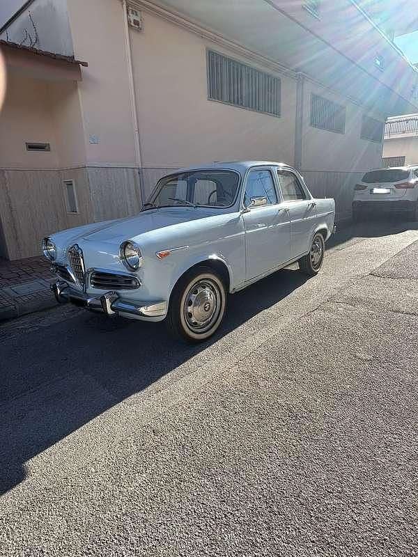 Usata Alfa Romeo Giulietta 73 CV (53 kW) 1961 Blu/azzurro Berlina