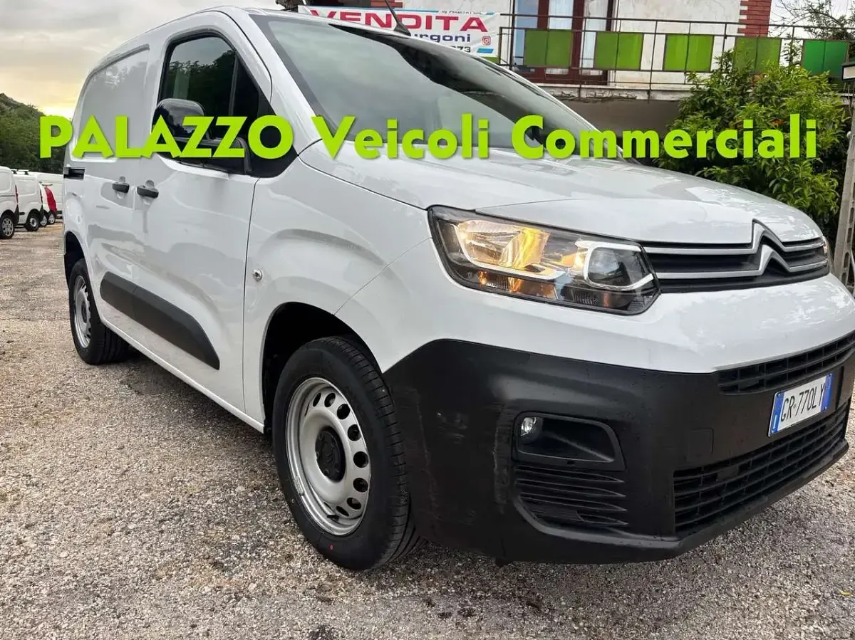 Occasion Citroën Berlingo 102 ch (75 kW) 2023 Blanc Monospace