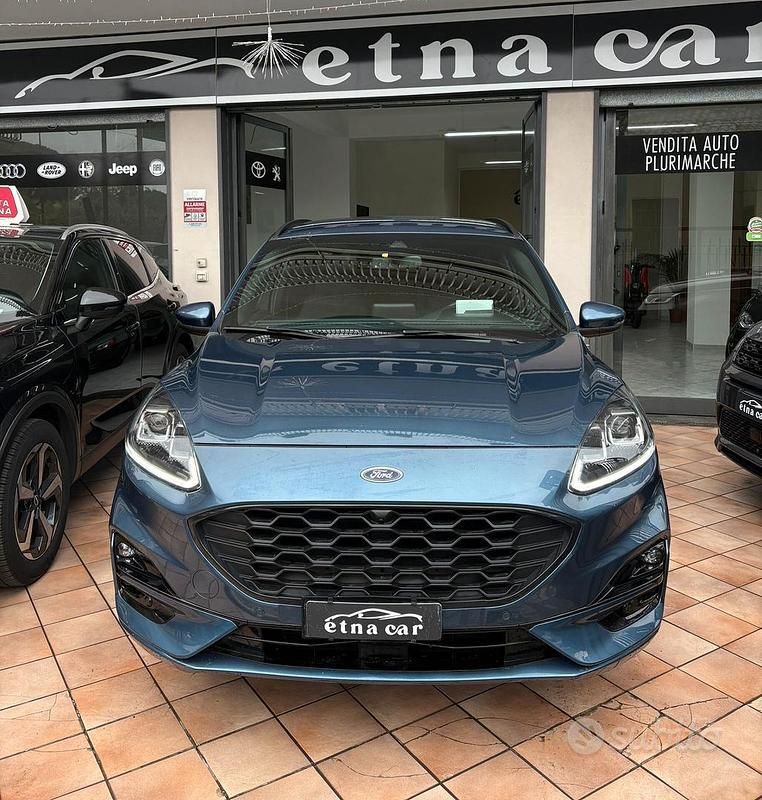 Usata Ford Kuga ST-Line 120 CV (88 kW) 2023 Blu SUV