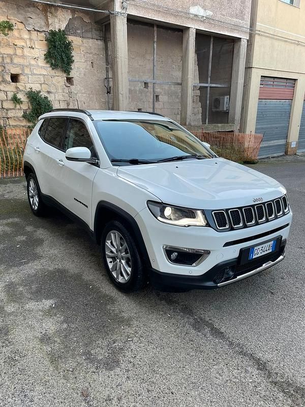 Usata Jeep Compass Night Eagle 131 CV (96 kW) 2021 Bianco SUV