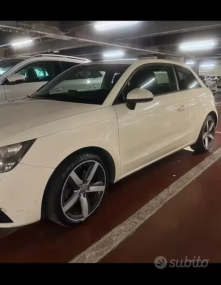 Usata Audi A1 Ambition 105 CV (77 kW) 2012 Bianco Utilitaria