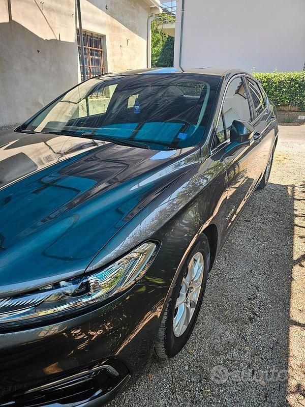 Usata Ford Mondeo 140 CV (102 kW) 2019 Grigio Berlina