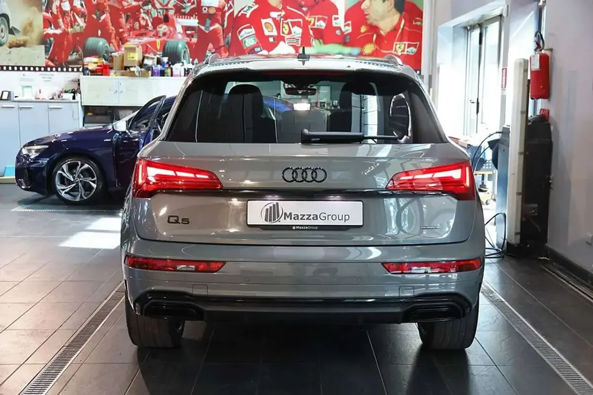 Usata Audi Q5 S-line plus 204 CV (150 kW) 2023 Grigio SUV