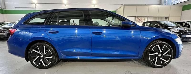 Usata Skoda Octavia Executive 150 CV (110 kW) 2021 Blu/azzurro Station wagon