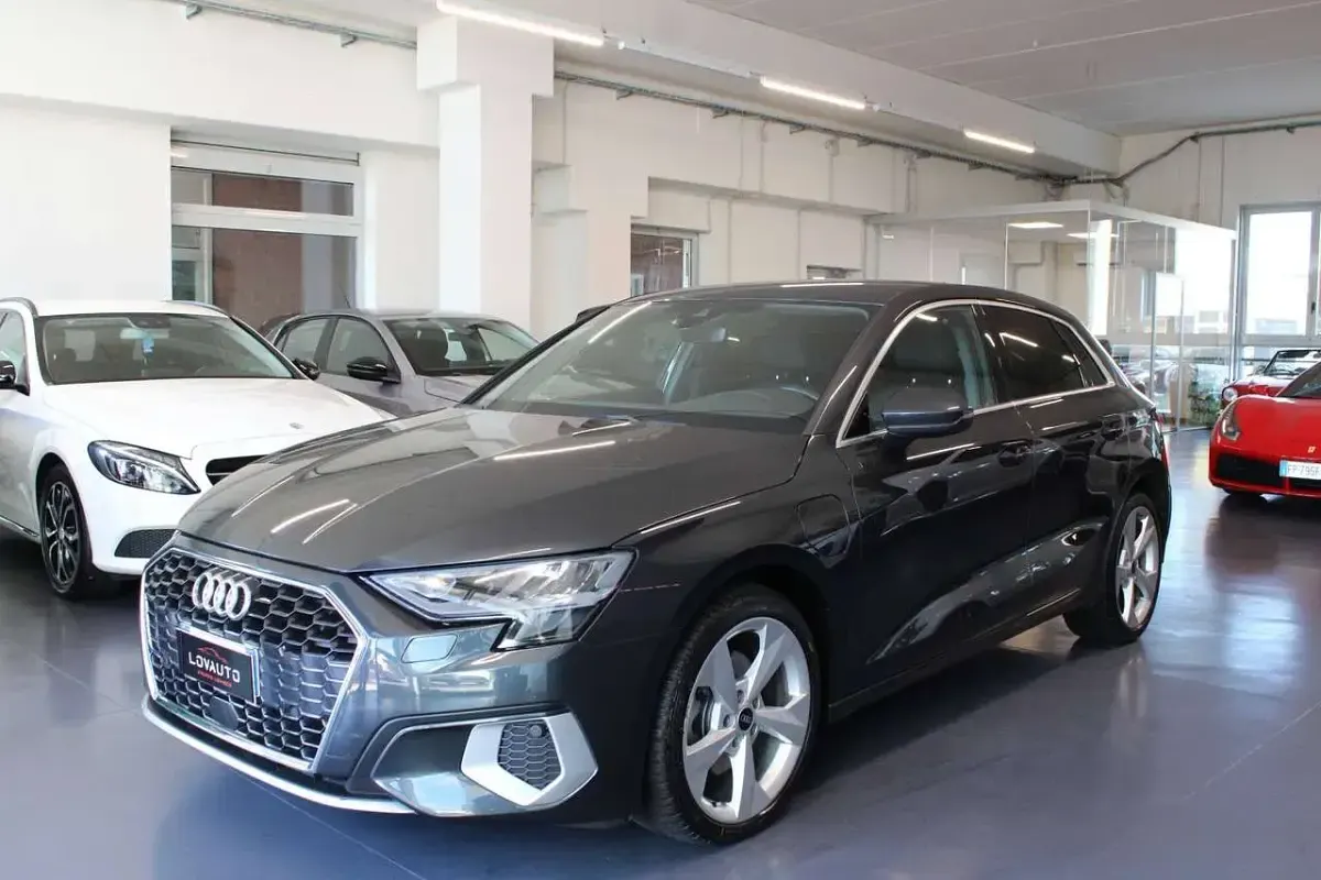 Usata Audi A3 Advanced 150 CV (110 kW) 2022 Grigio Berlina