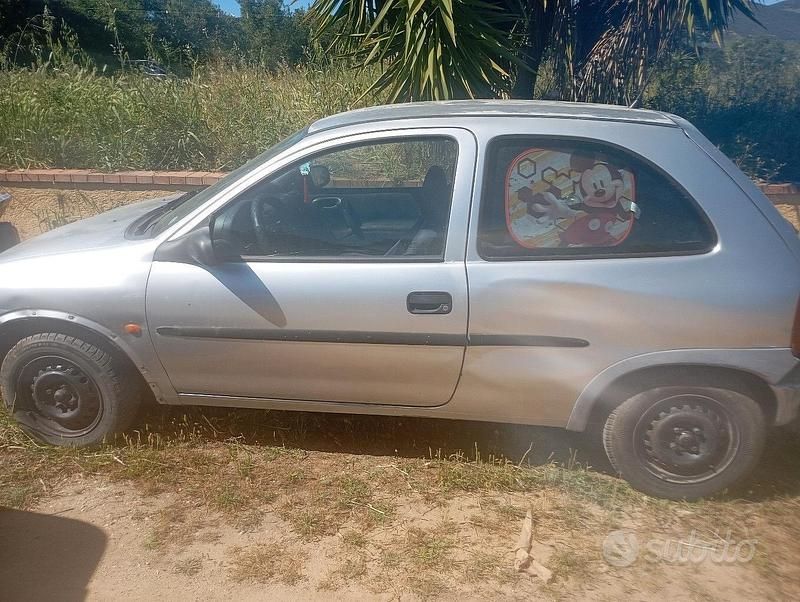 Occasion Opel Corsa 2000 Gris Berline