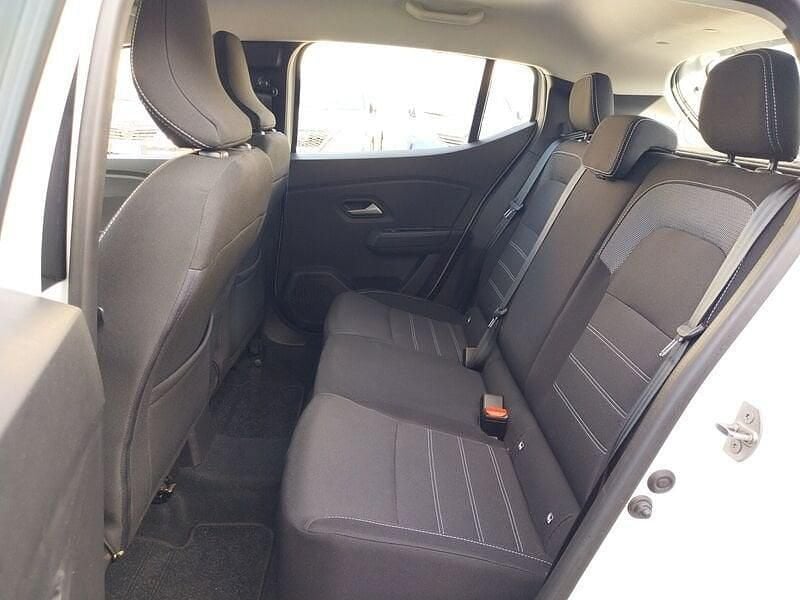 Usata Dacia Sandero Expression 101 CV (74 kW) 2023 Bianco Utilitaria