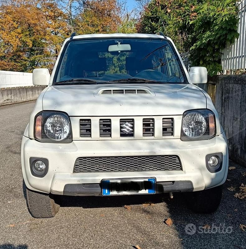 Usata Suzuki Jimny 85 CV (62 kW) 2015 SUV
