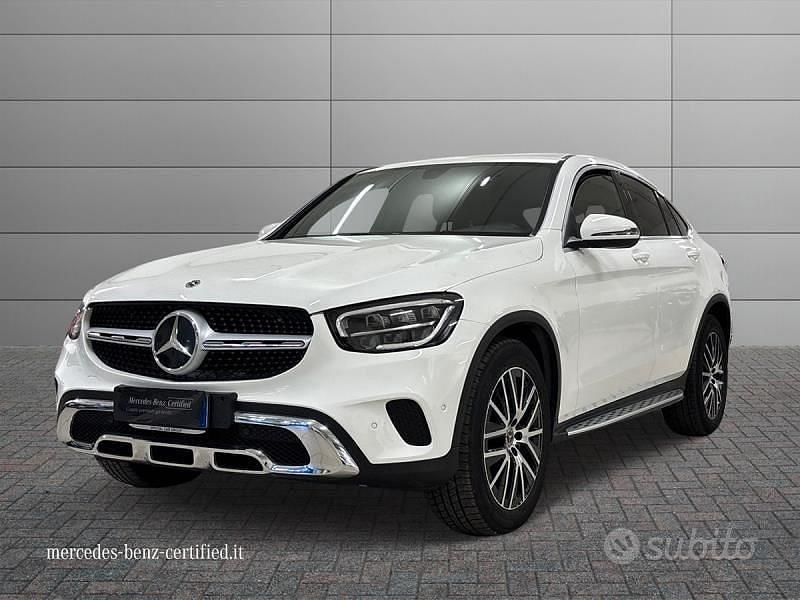 Usata Mercedes GLC220 194 CV (142 kW) 2021 Bianco Berlina