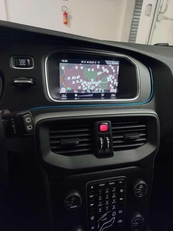 Usata Volvo V40 Business Edition 120 CV (88 kW) 2017 Berlina