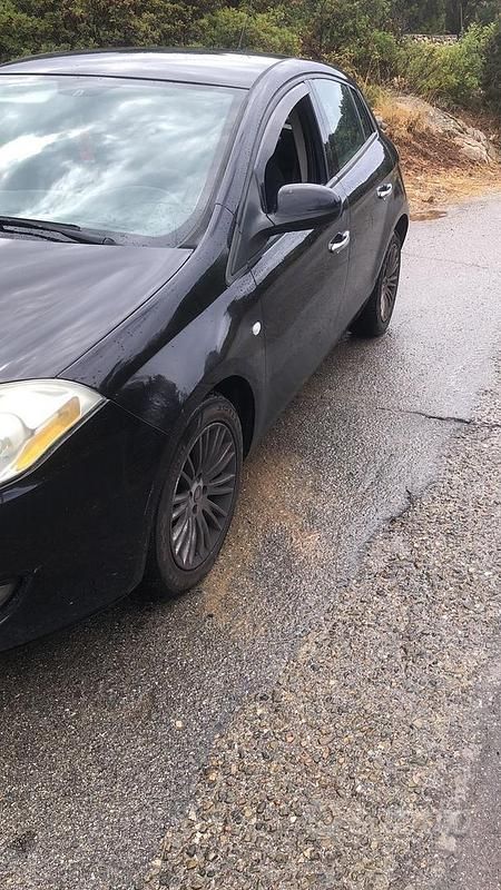 Usata Fiat Bravo 105 CV (77 kW) 2011 Nero Utilitaria