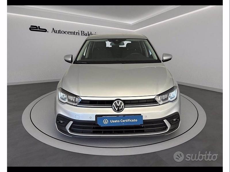 Usata VW Polo Life 80 CV (58 kW) 2023 Grigio Utilitaria
