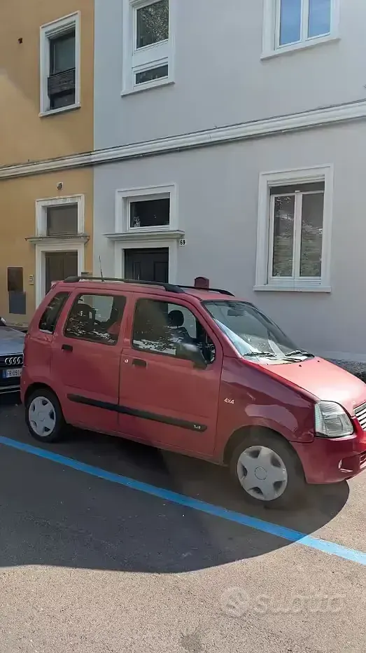 Usata Suzuki Wagon R+ 76 CV (55 kW) 2003 Rosso Monovolume