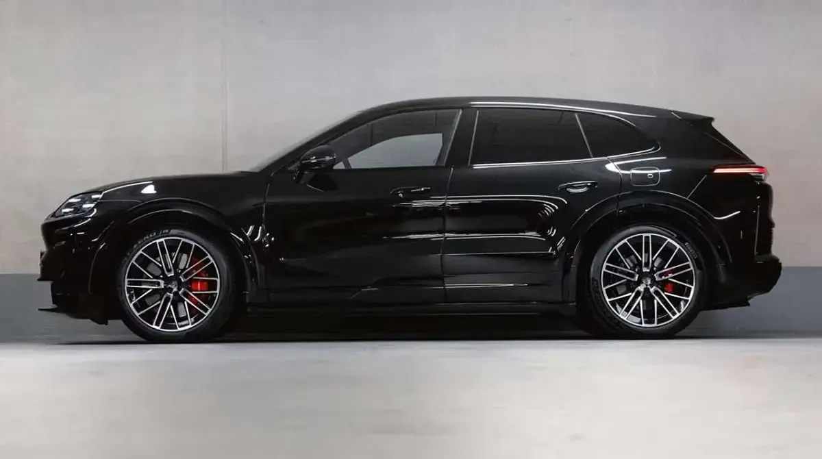 Nuova Porsche Cayenne Turbo Chrono 114 kW (156 CV) 2026 Nero SUV
