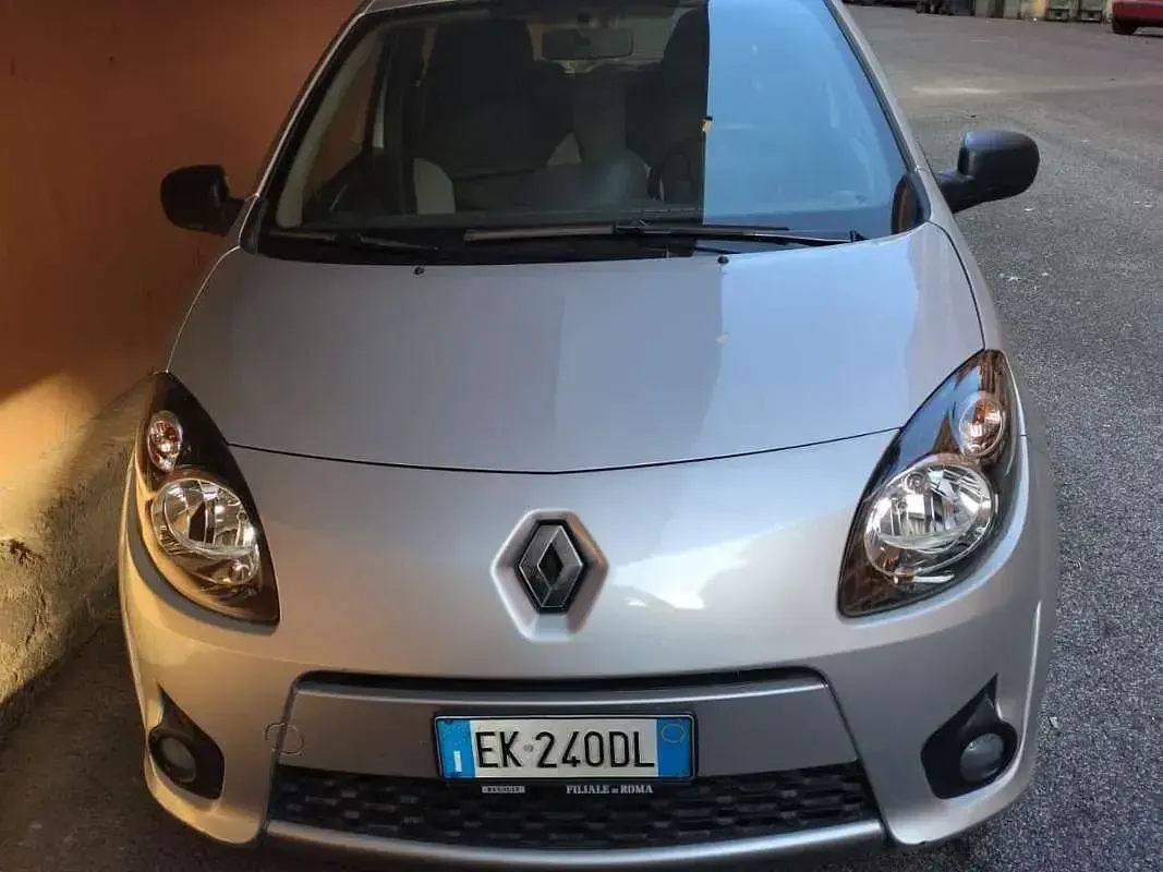 Gebraucht Renault Twingo 75 PS (55 kW) 2011 Grau Kleinwagen