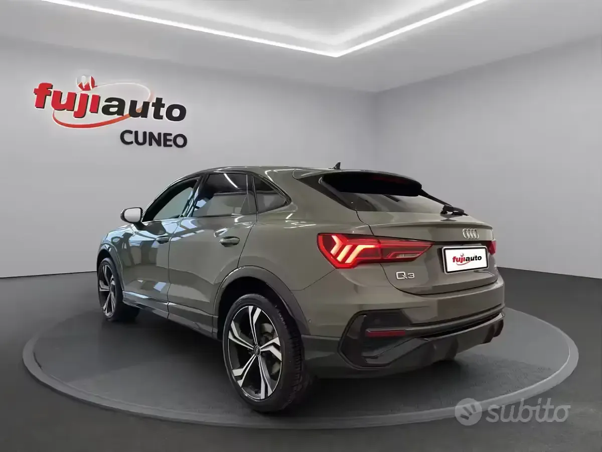 Usata Audi Q3 Sportback S-Line 200 CV (147 kW) 2022 Rosso SUV